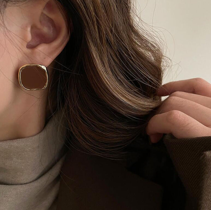 Minimalist Brown Cushion Stud Earrings JLT14097