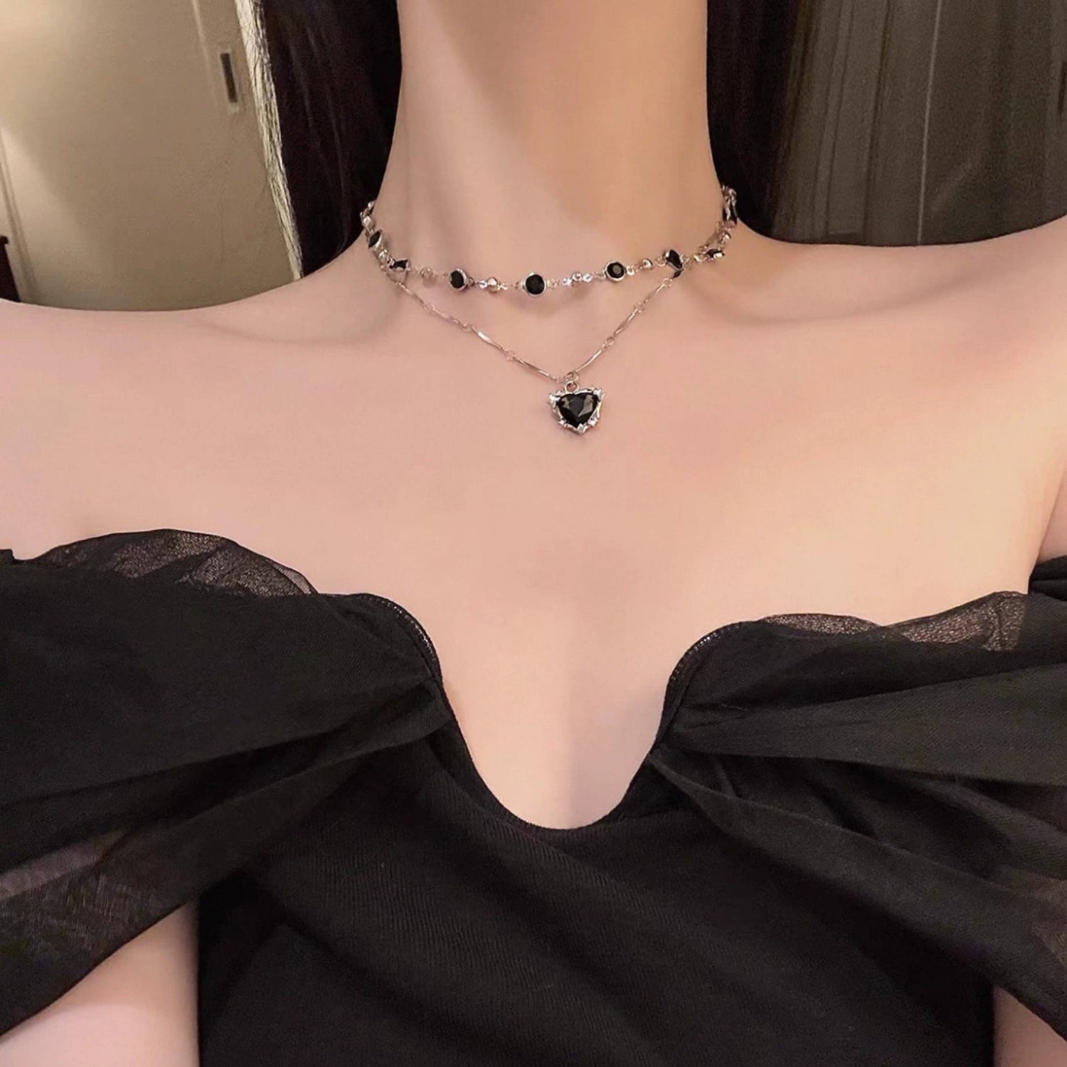 Double Layer Black Heart Choker JLTN1731