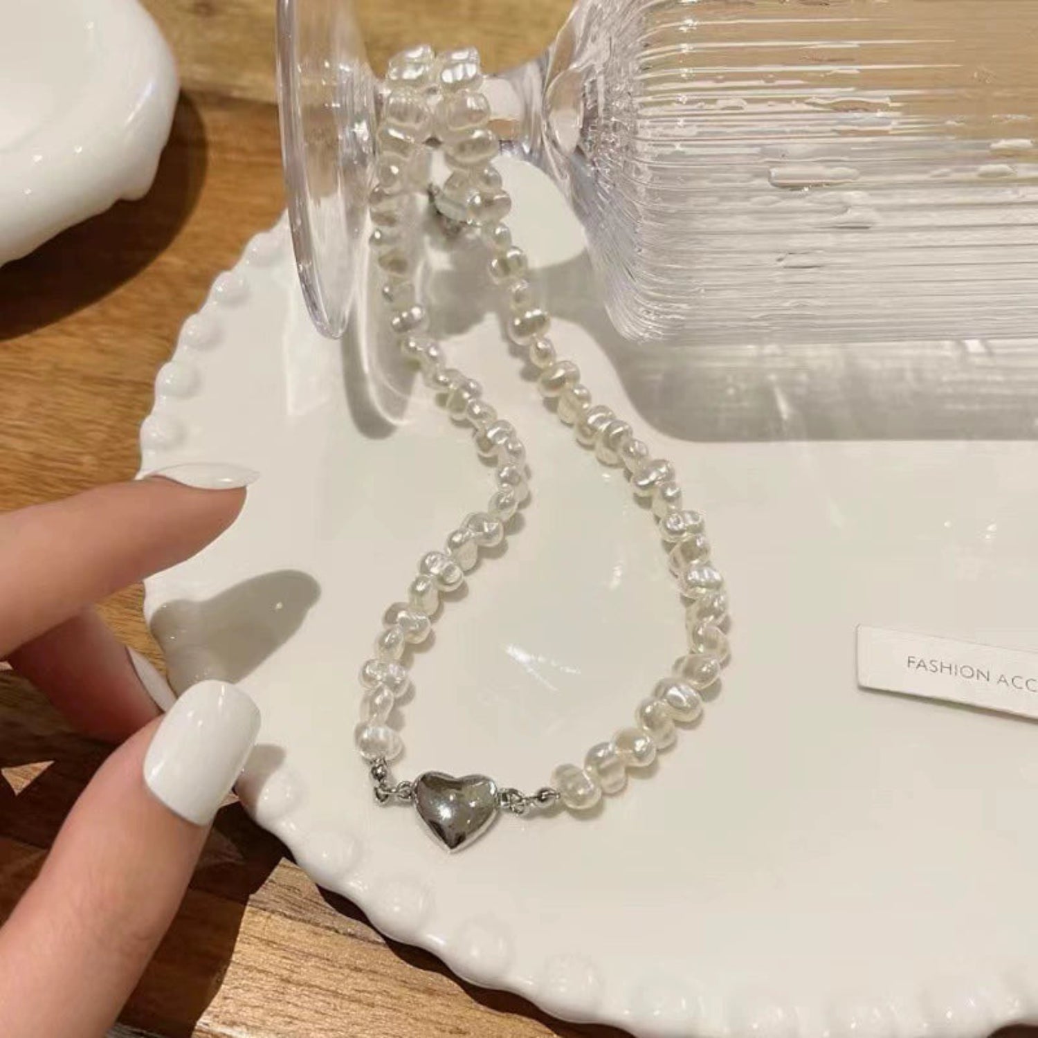 Baroque Pearl Magnetic Heart Necklace JLTN1733