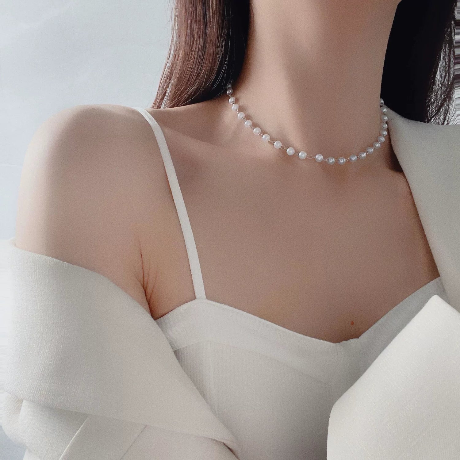 Dainty Gold and Pearl Choker JLTN1739