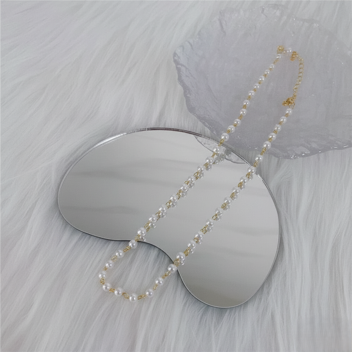 Dainty Gold and Pearl Choker JLTN1739