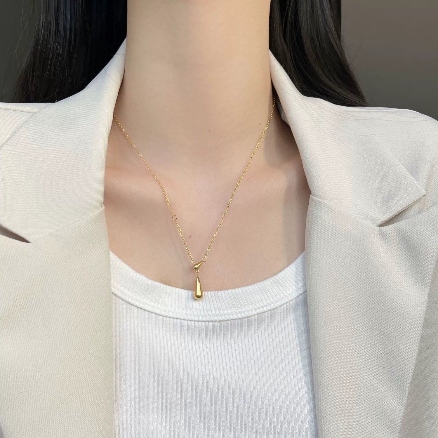 Gold Dual-Teardrop Lariat Necklace JLTN1764
