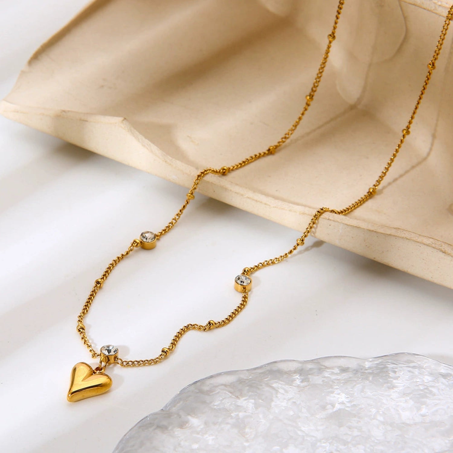 Gold Heart and Crystal Necklace JLTN1769