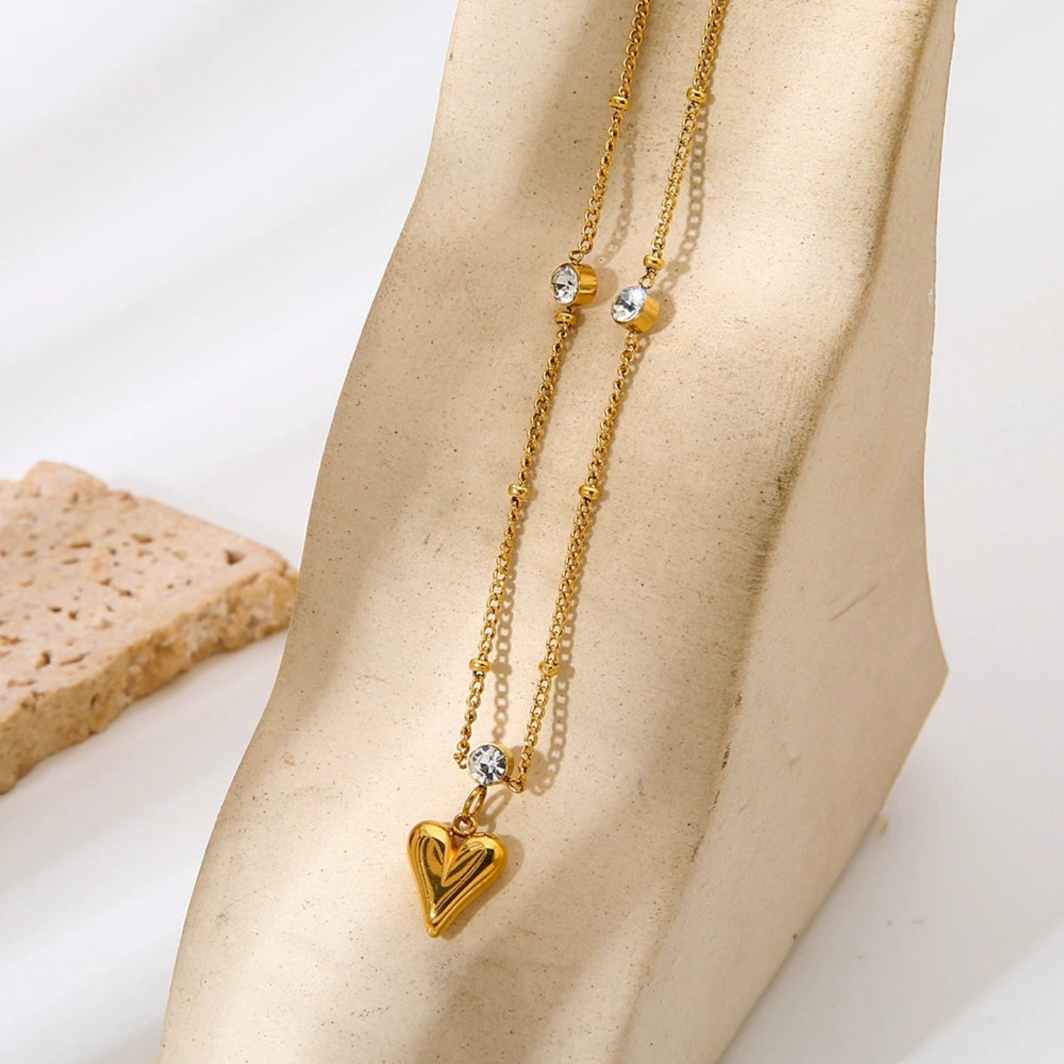 Gold Heart and Crystal Necklace JLTN1769