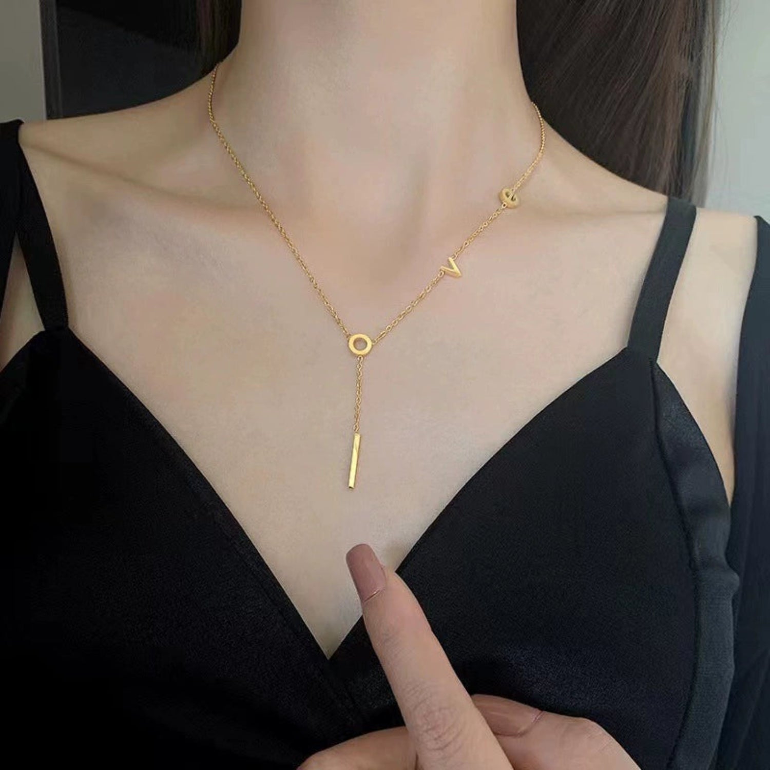 Gold LOVE Bar Necklace JLTN1808