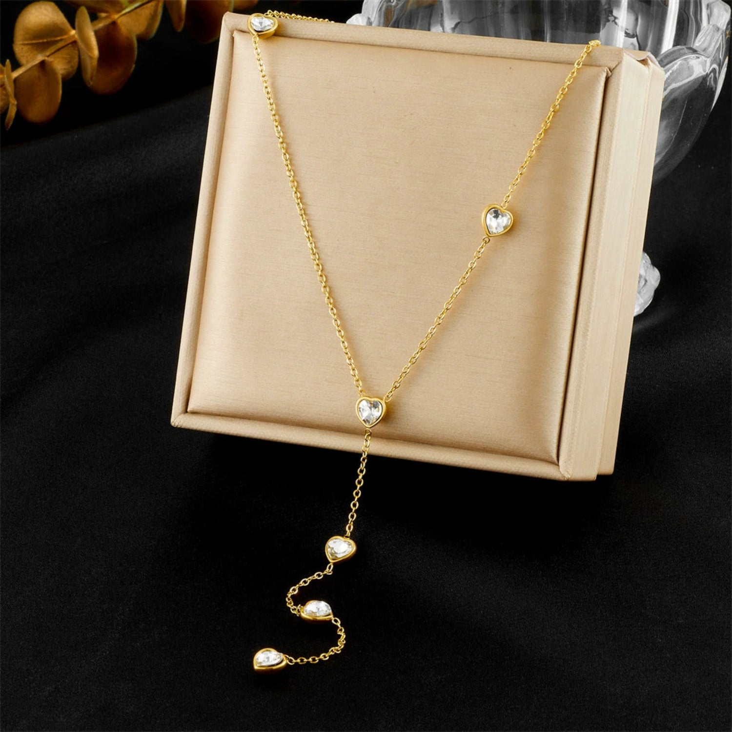 Gold Heart White Y-Necklace JLTN1821