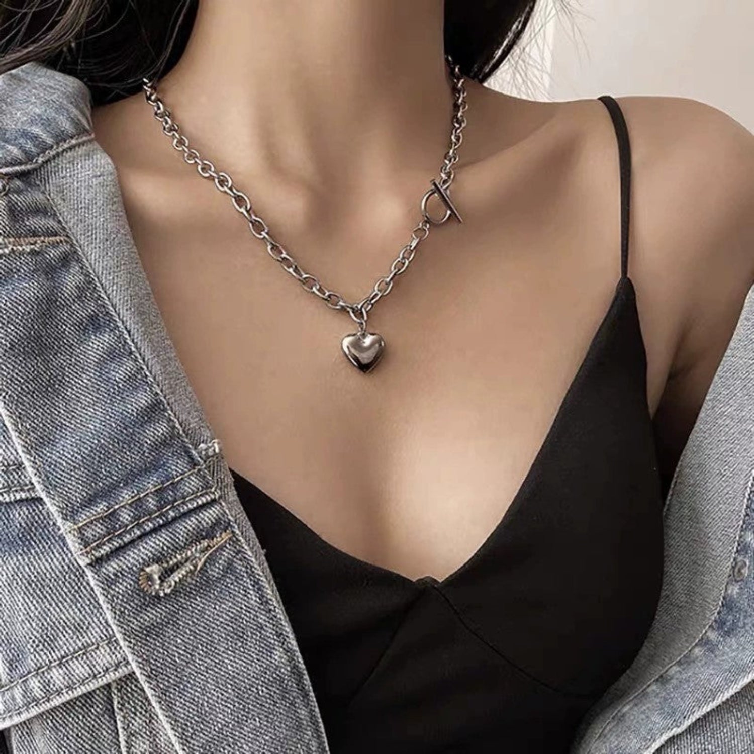 Silver Heart Toggle Chain Necklace JLTN1850