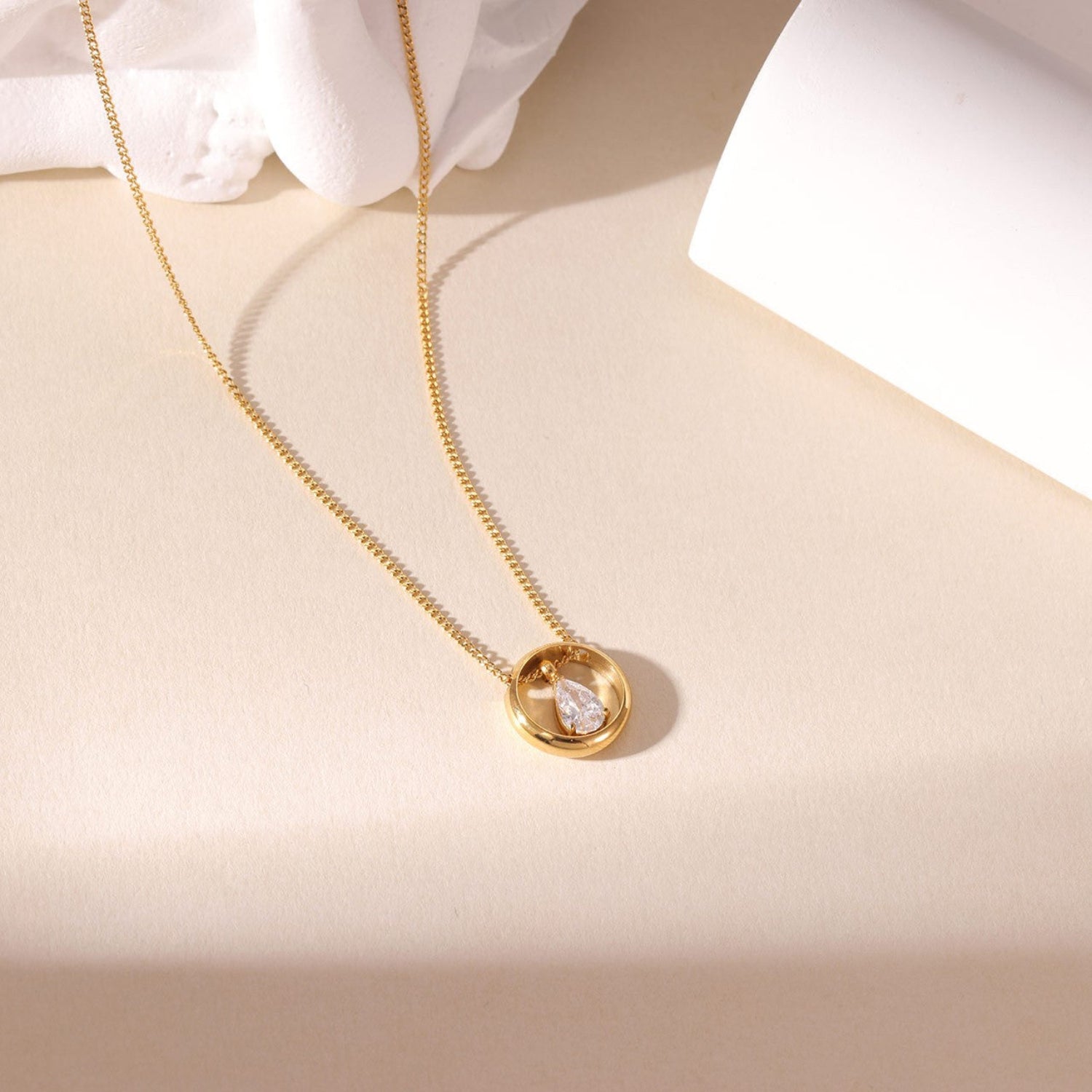 Gold Circle Teardrop Crystal Necklace JLTN1878