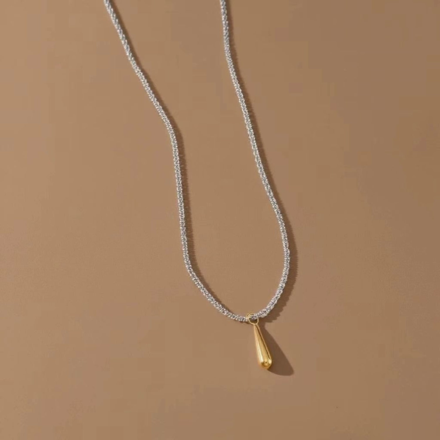 Gold Teardrop Pendant Sparkle Chain JLTN1894