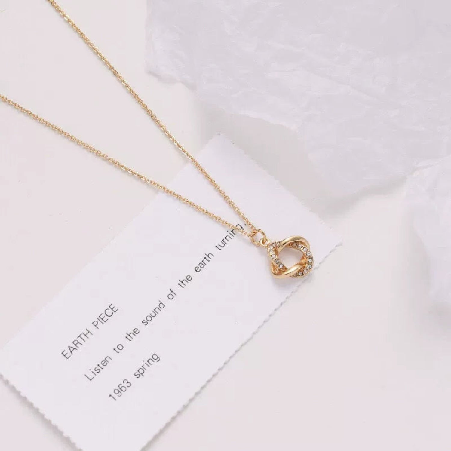 Gold Interlocking Crystal Circle Necklace JLTN1908