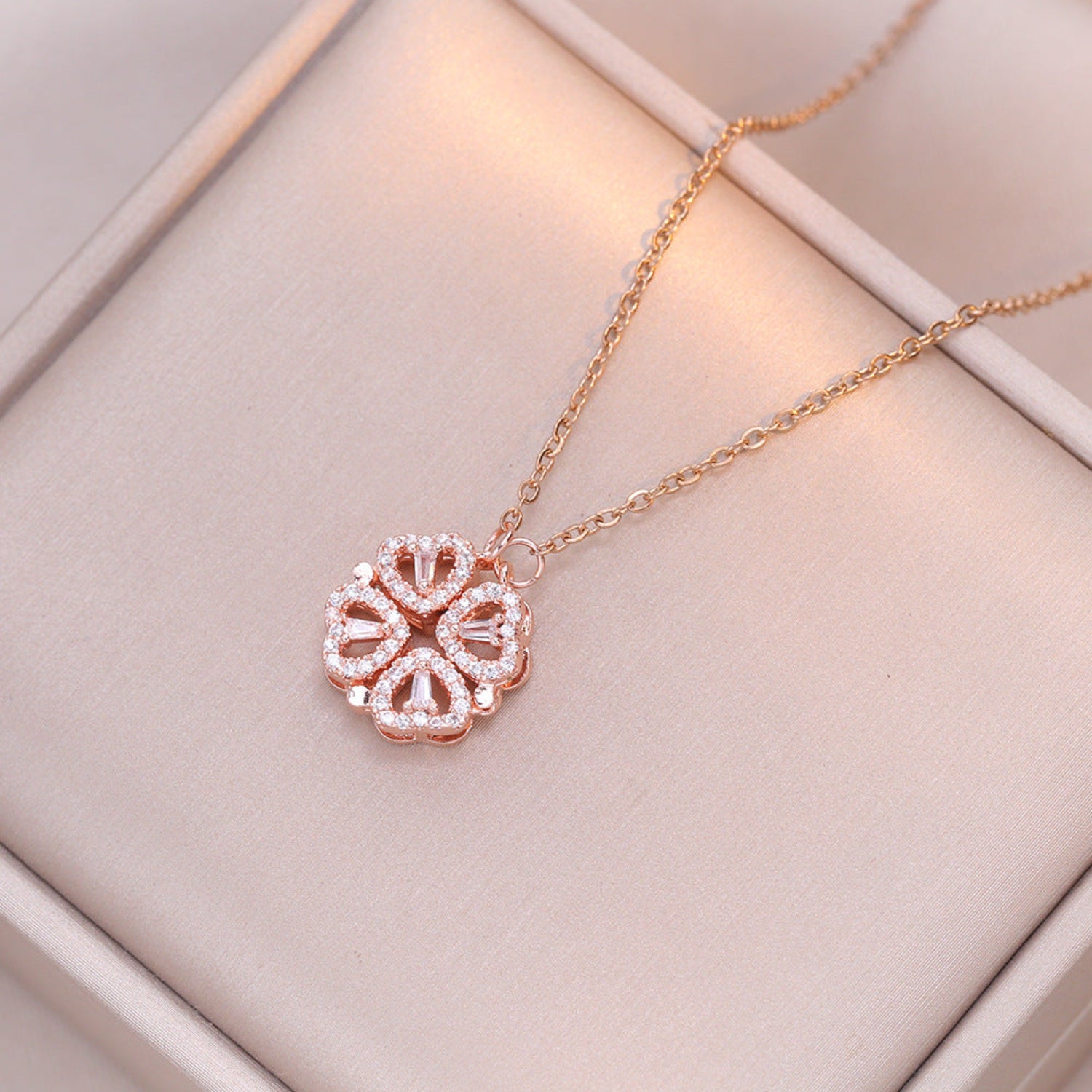 Rose Gold Clover Heart Necklace JLTN1922