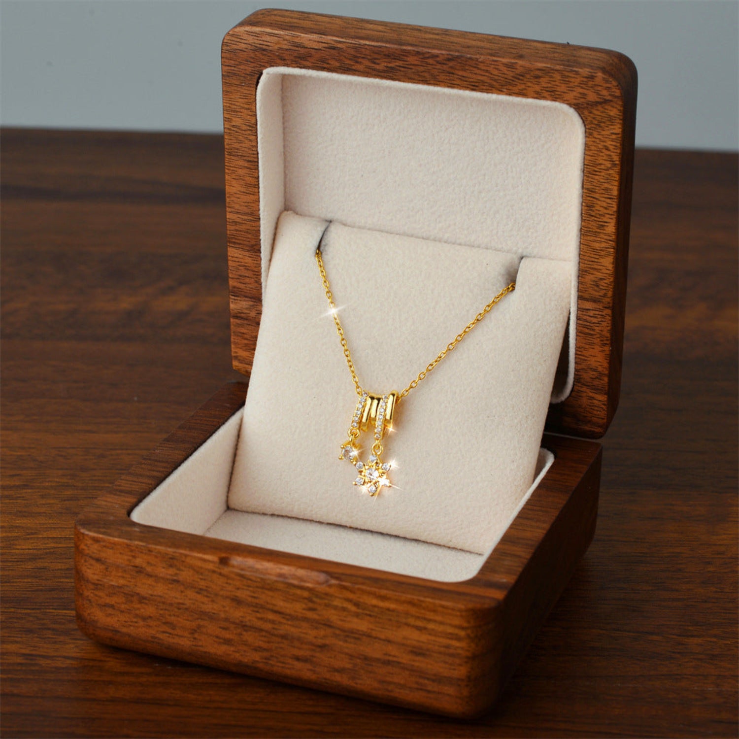 Gold Snowflake Crystal Charm Necklace JLTN1961