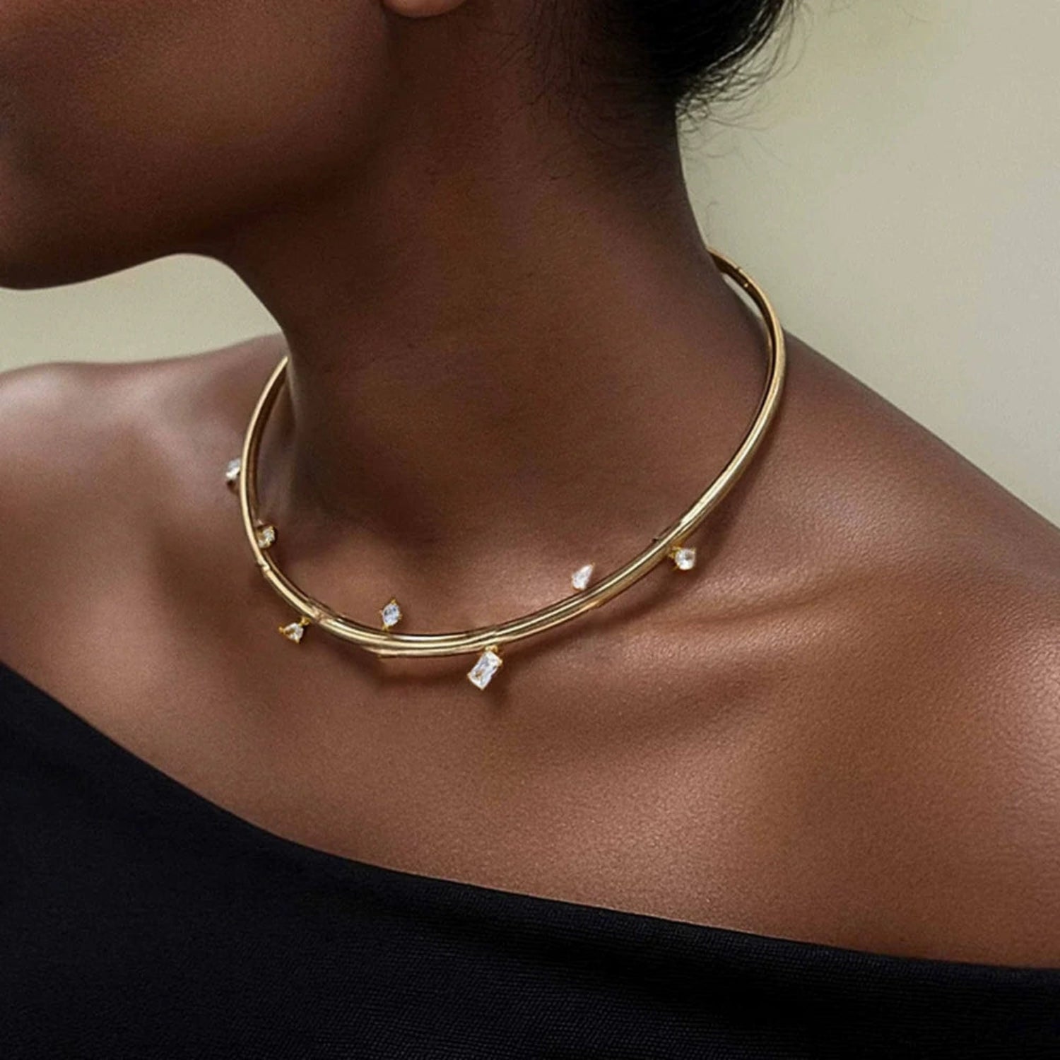 Gold Minimalist Crystal Charm Choker JLTN1984