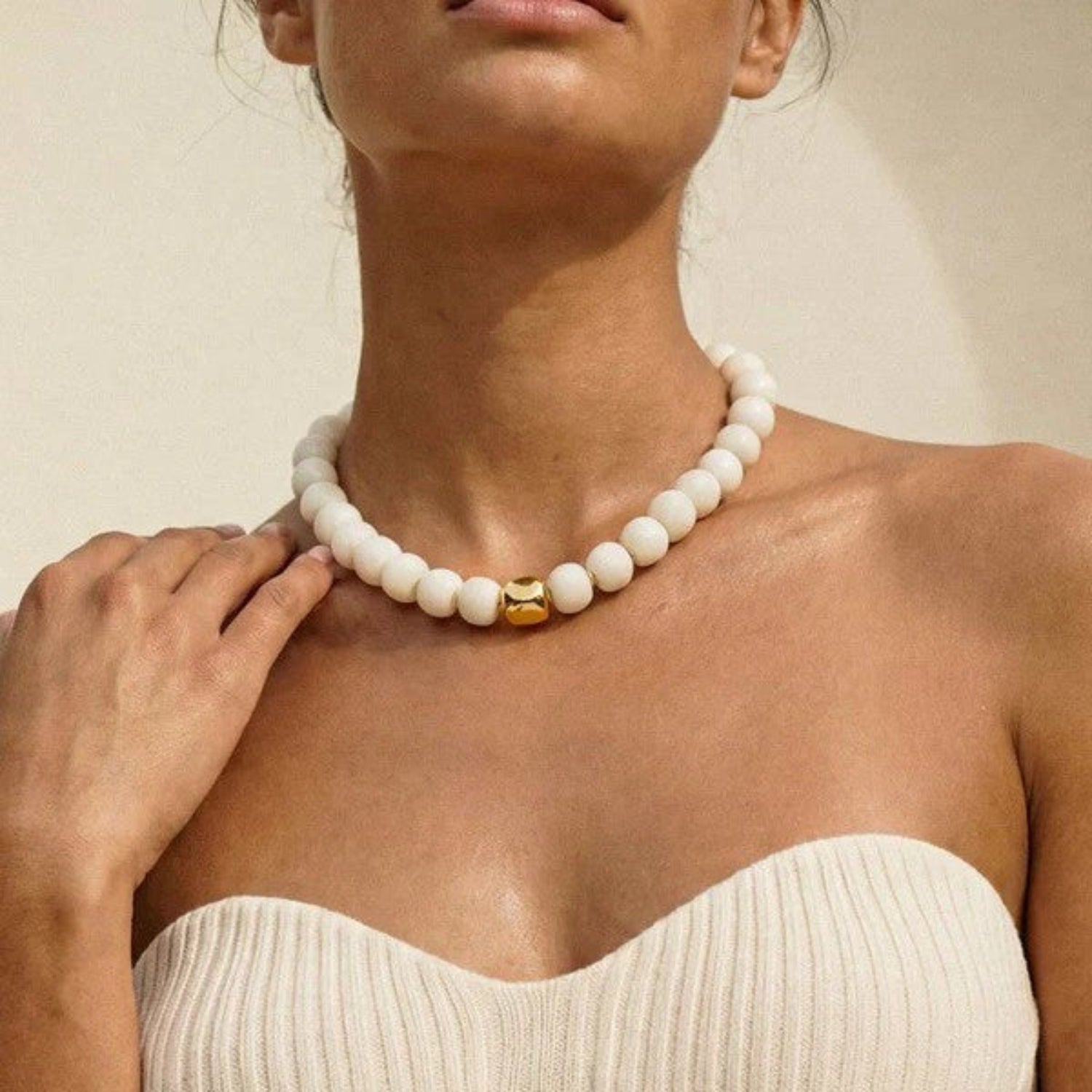 White Chunky Gold Bead Necklace JLTN1996