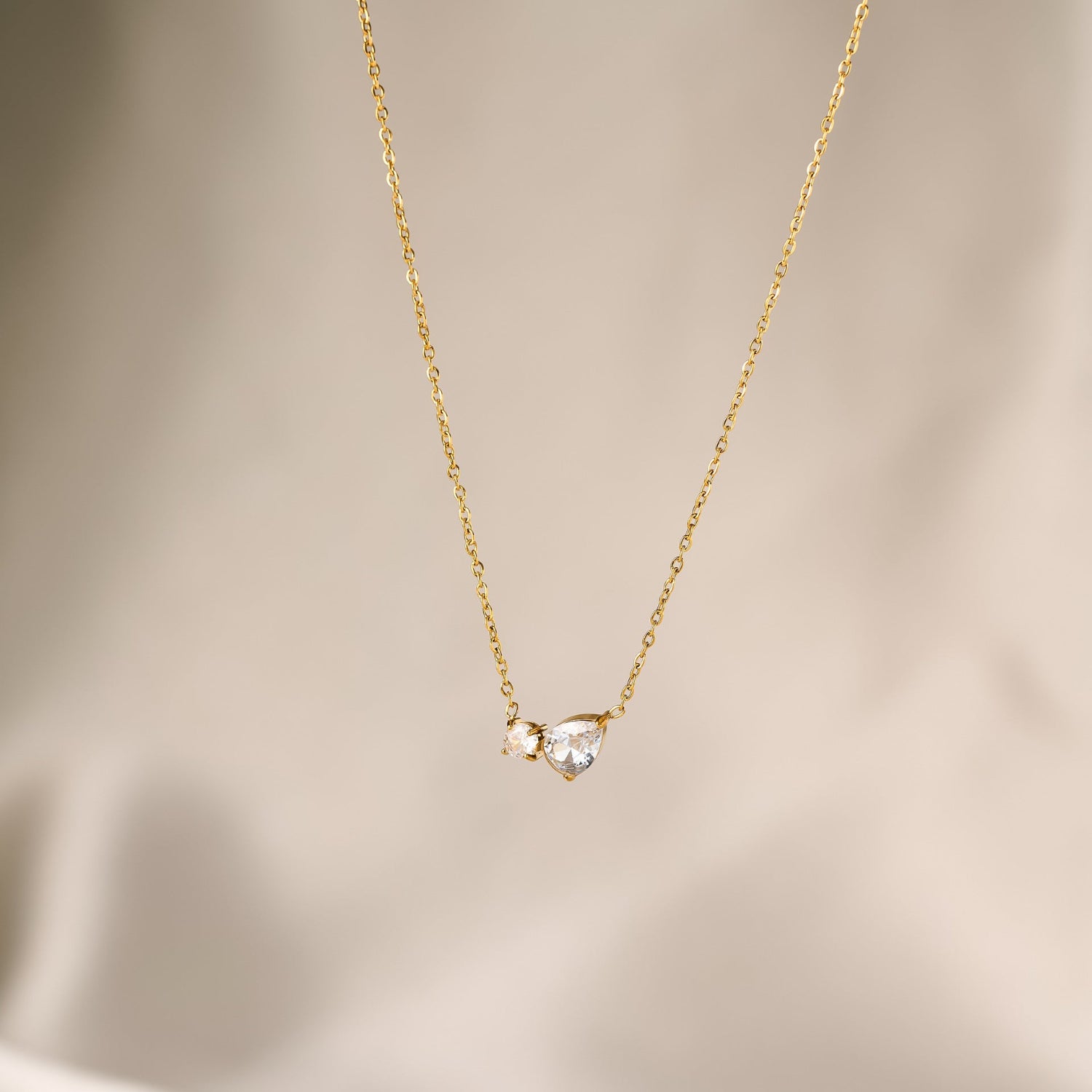 Gold Crystal Teardrop Pendant Necklace JLTN2005