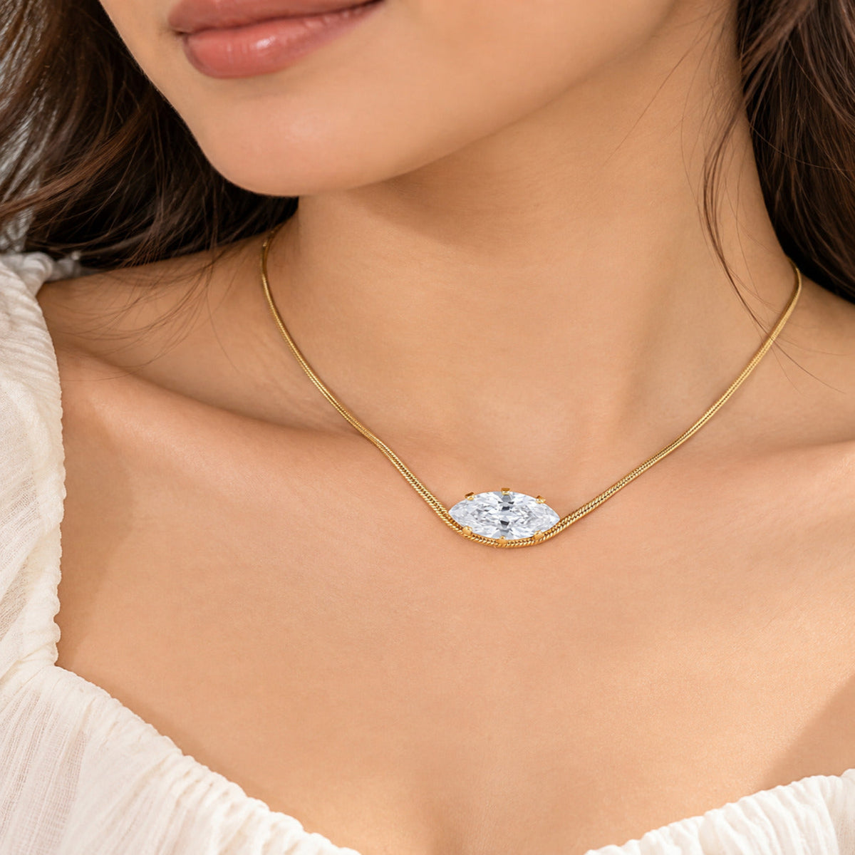 Gold Crystal Statement Necklace JLTN2044