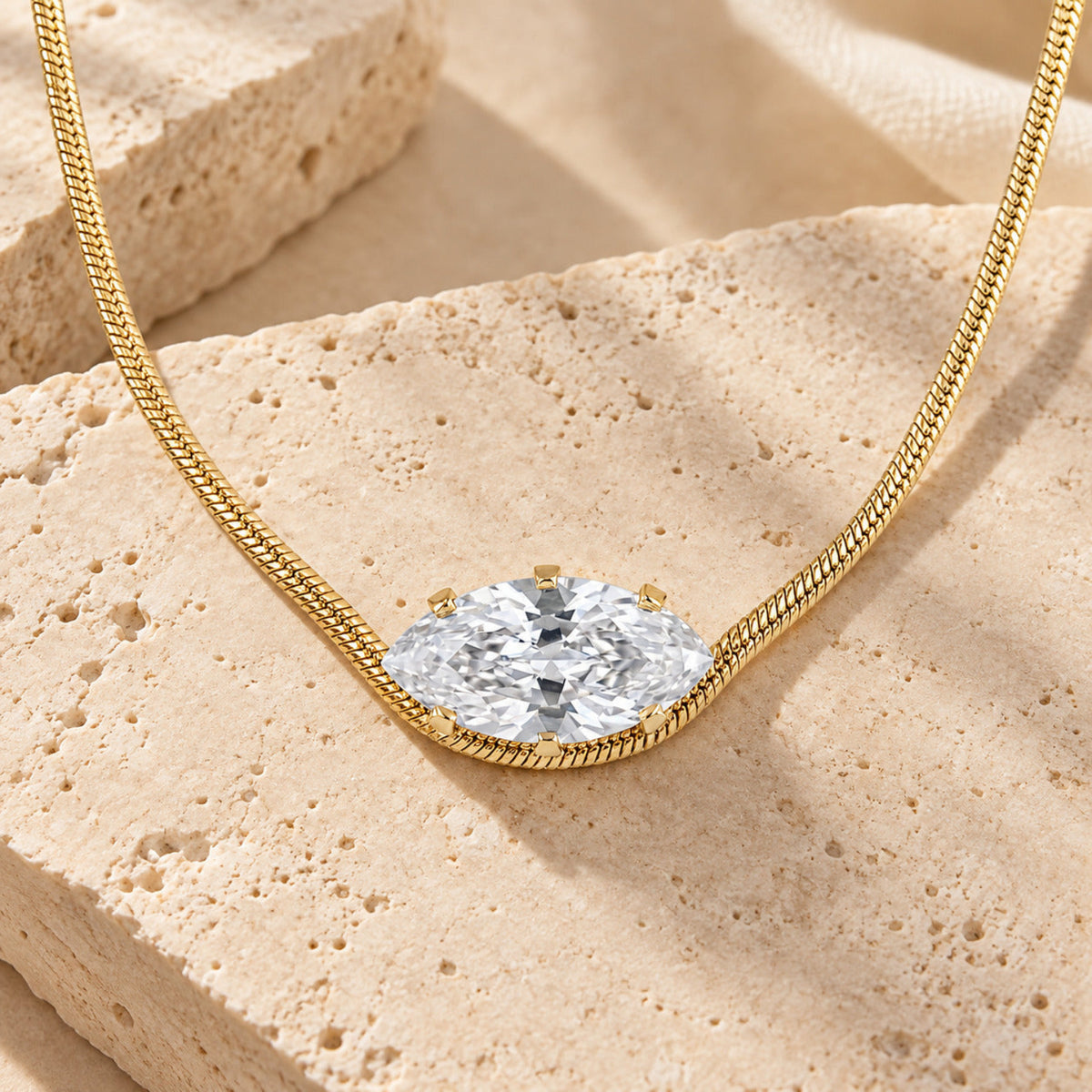 Gold Crystal Statement Necklace JLTN2044