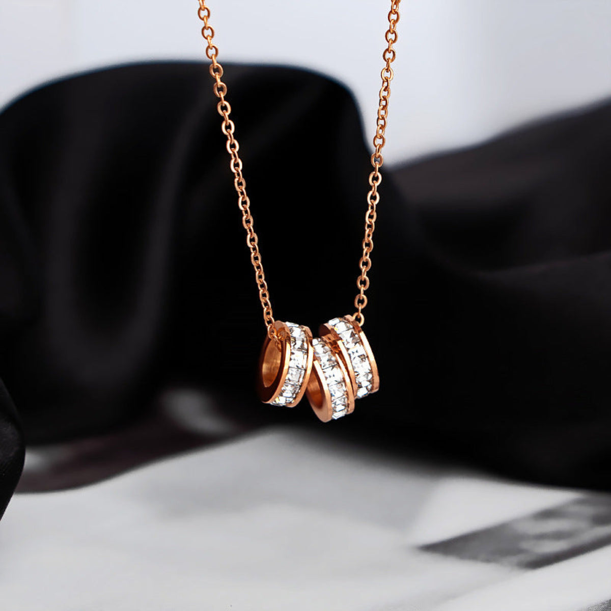 Rose Gold Double Ring Pendant Necklace JLTN2085