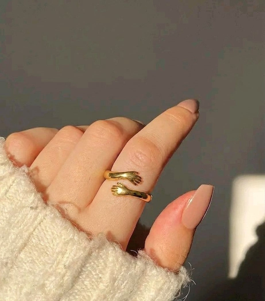 Artificial Unique HUGGY Rings jltr0313