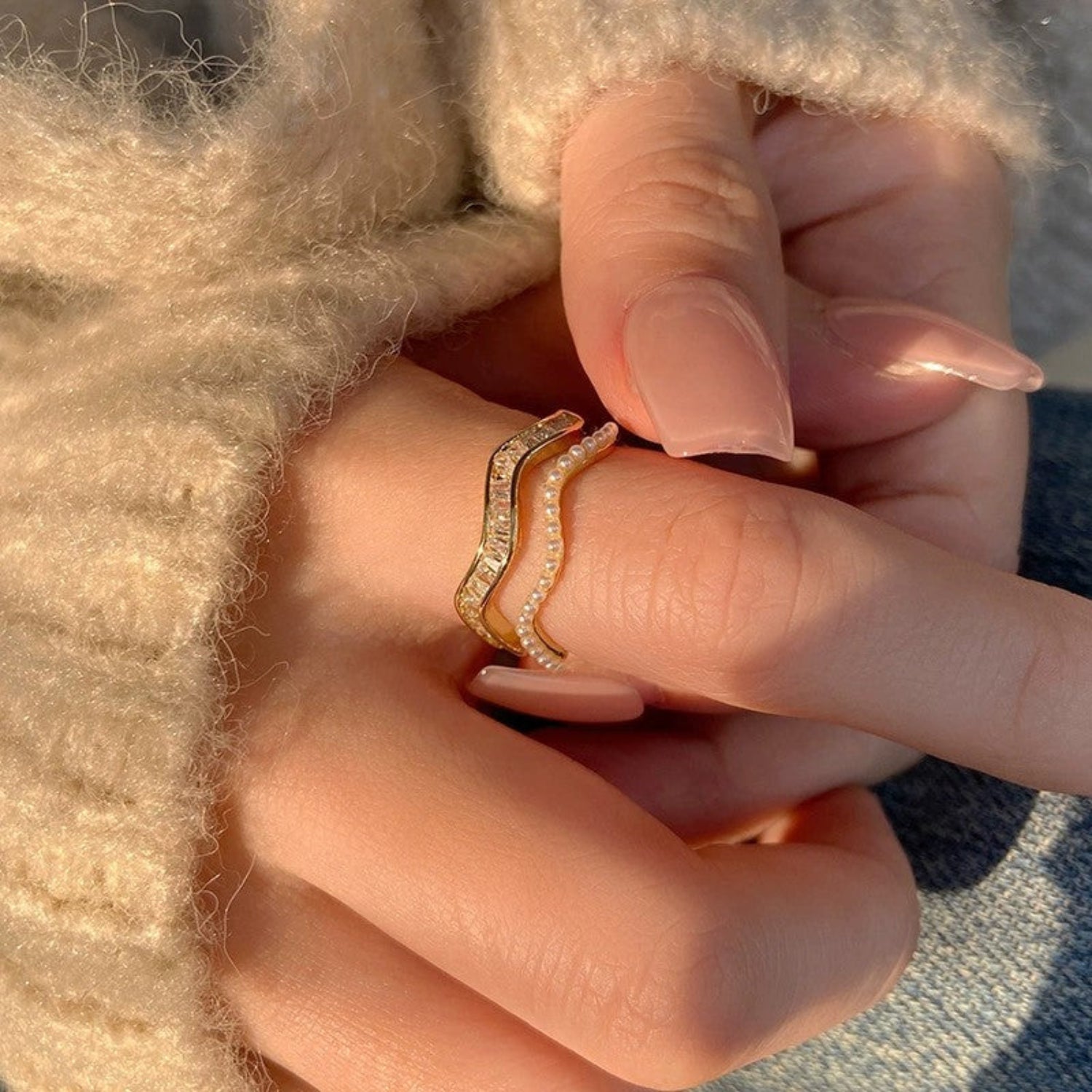 Just Lil Things Golden Wave Adjustable Toe Ring with Pearl and Crystal Detailing JLTR0612