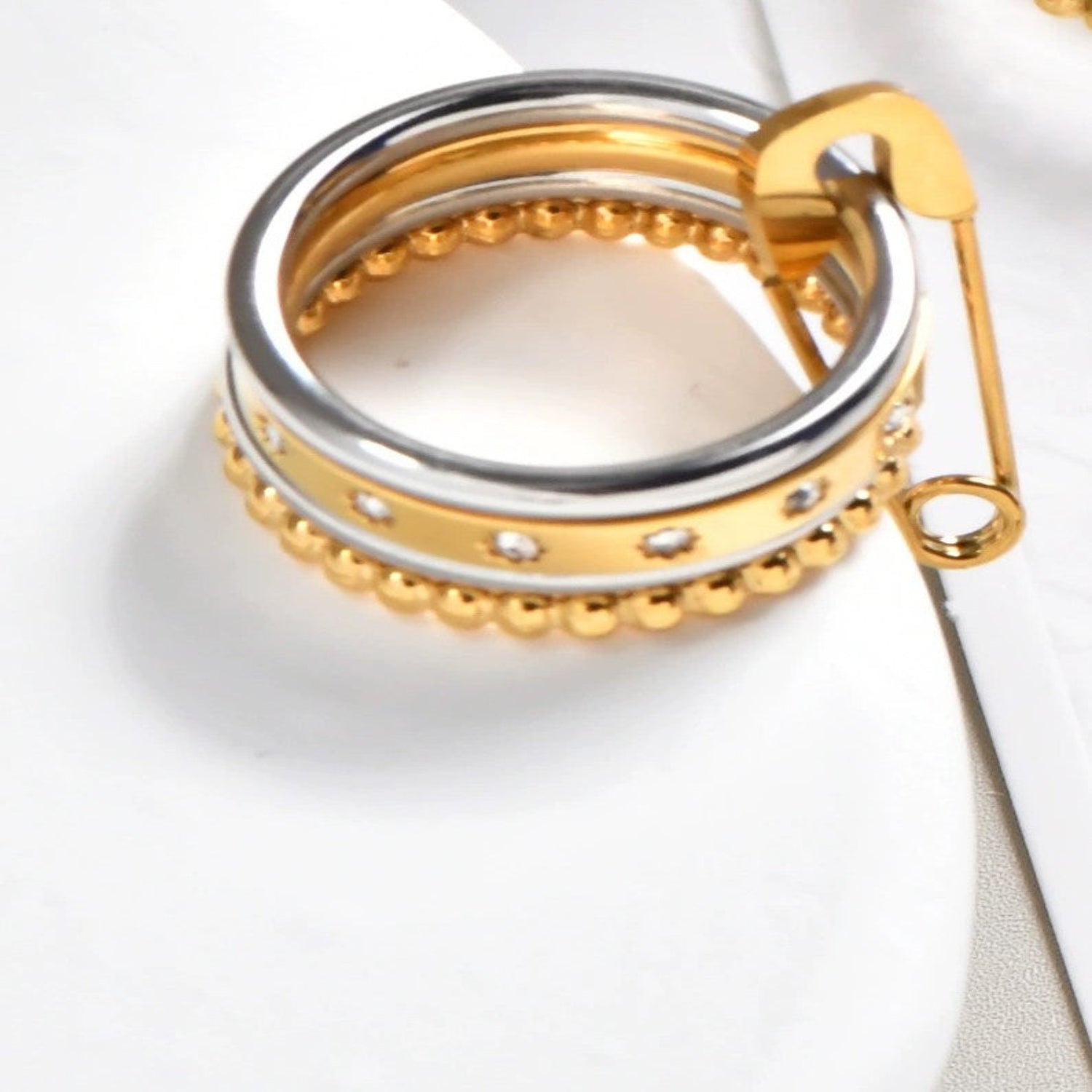 Dual Tone Safety Pin Statement Ring JLTR0632