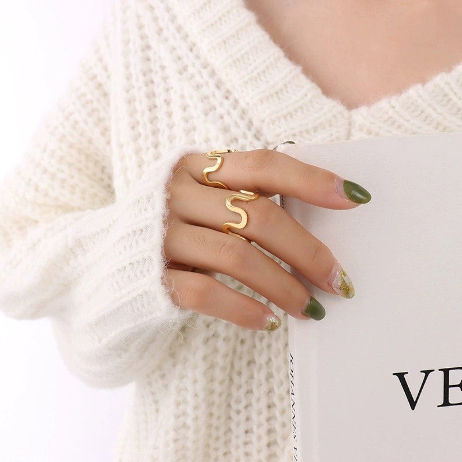 Wavy Line Open Gold Ring JLTR0636