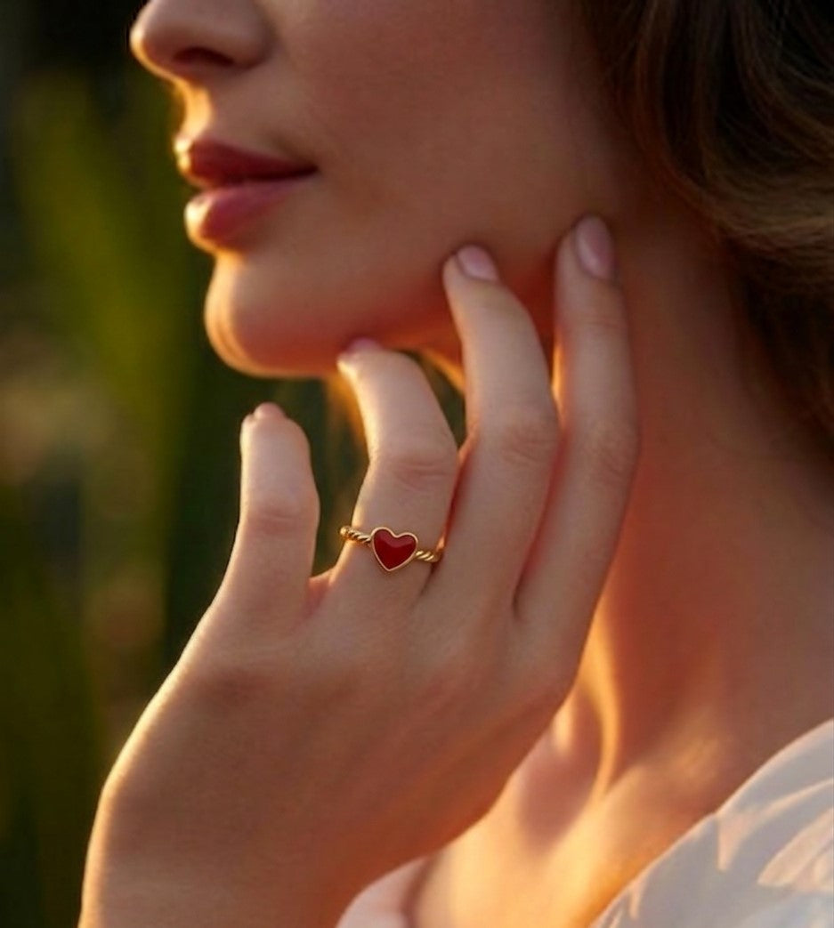 Red Heart Gold Twist Ring JLTR0679