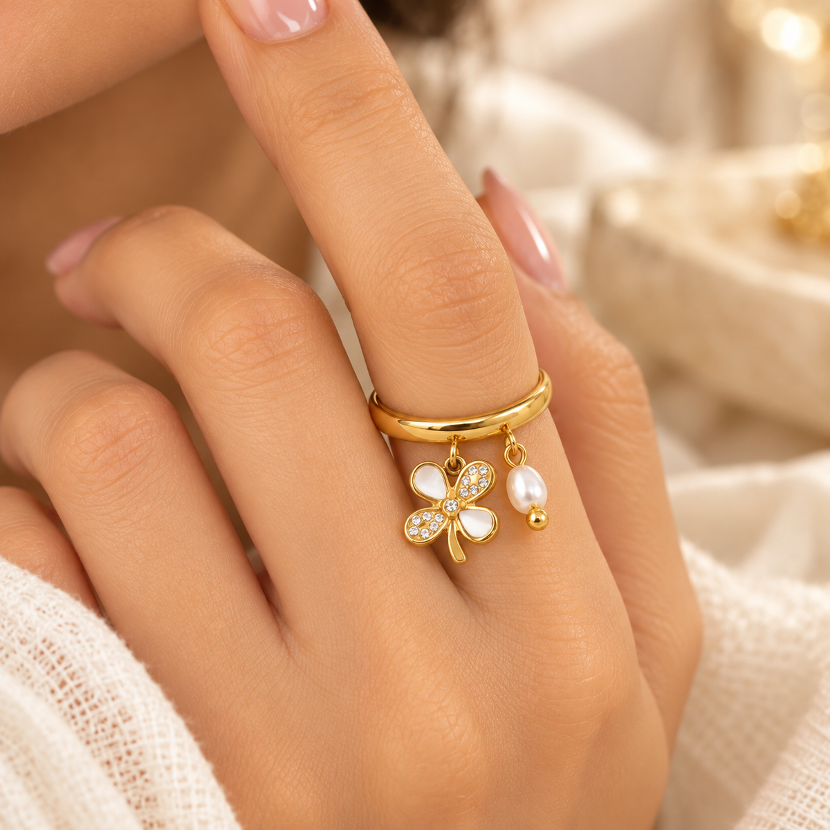 Gold Clover Pearl Dangle Ring JLTR0722