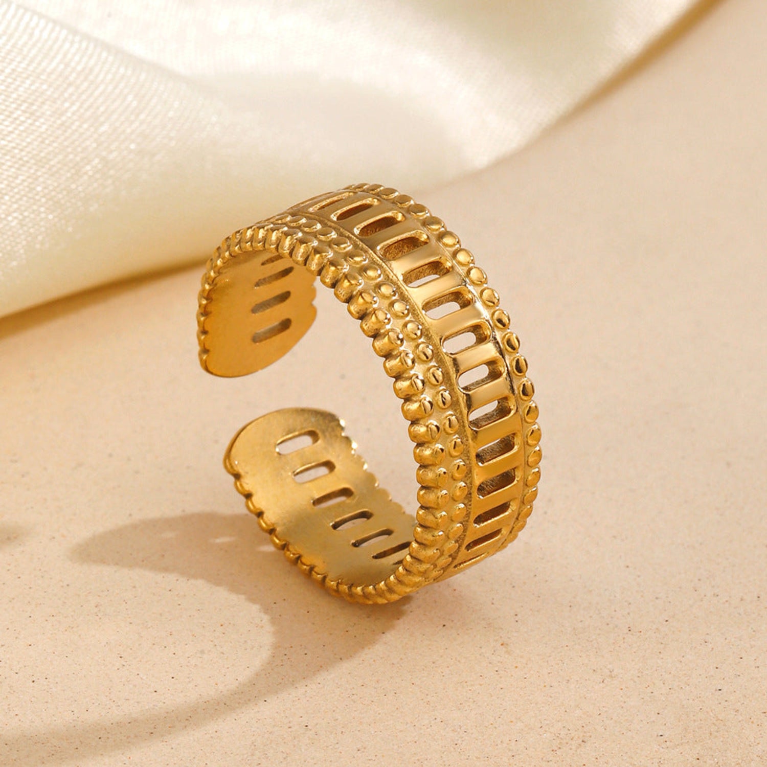 Gold Hollow Beaded Open Ring JLTR0736