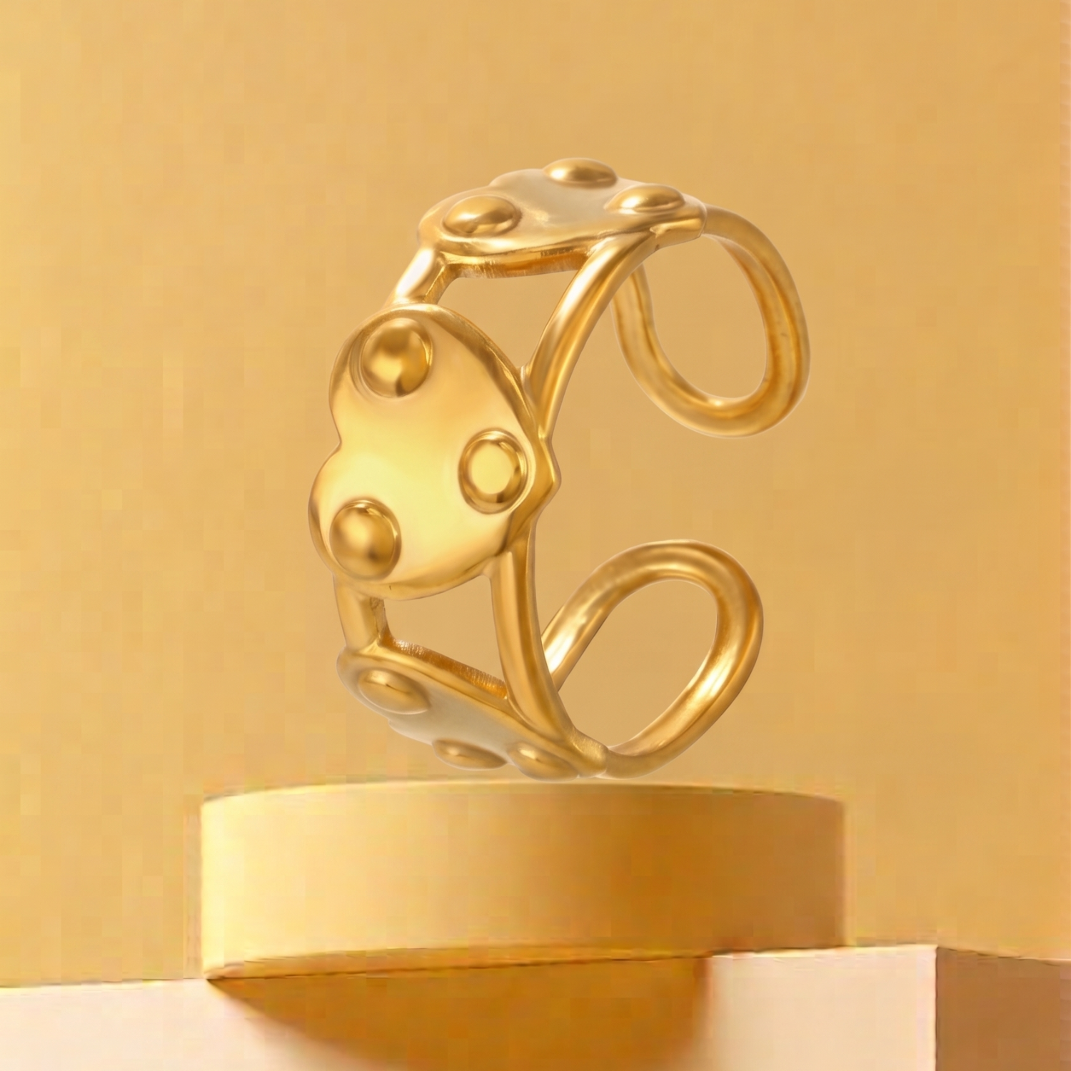 Golden Hammered Wide Statement Ring JLTR0748