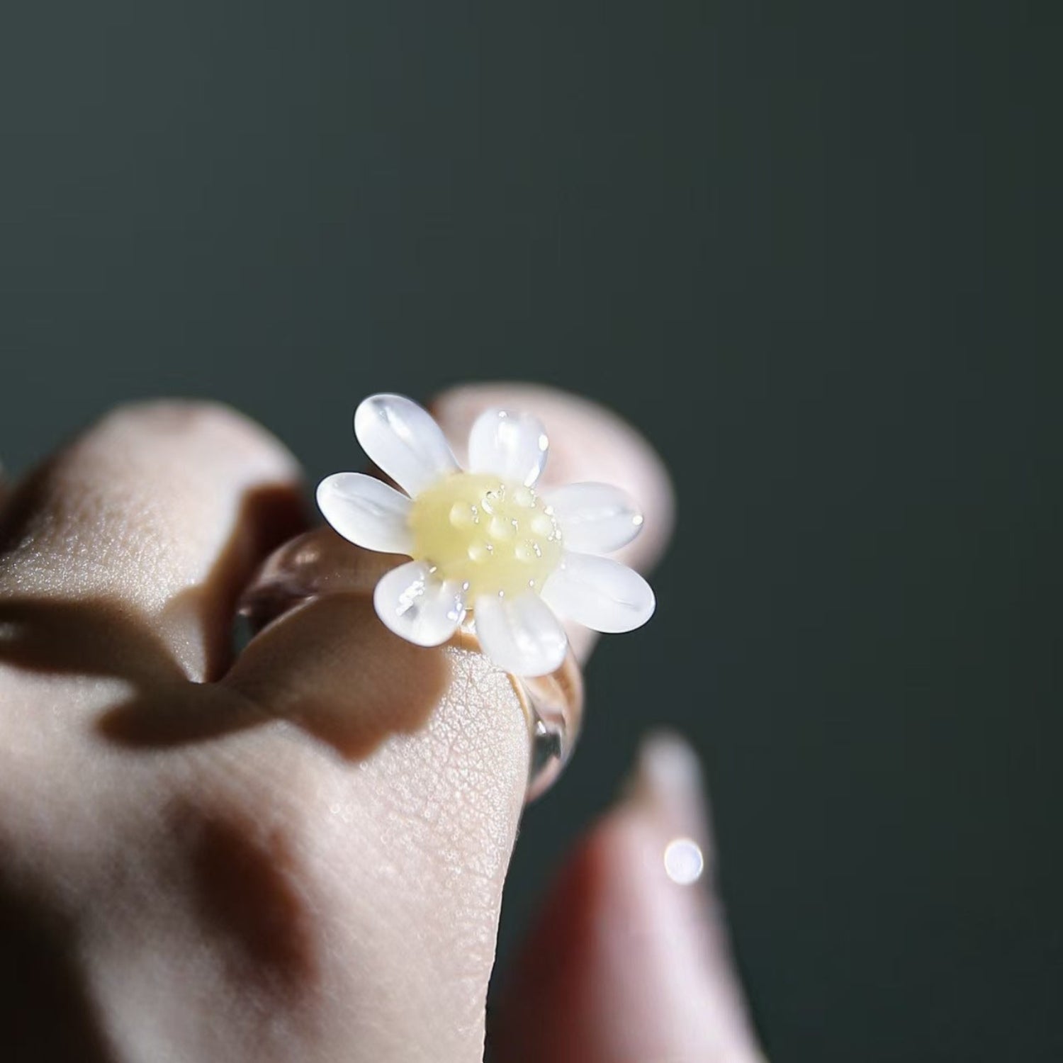 White Bloom Charm Ring JLTR0767