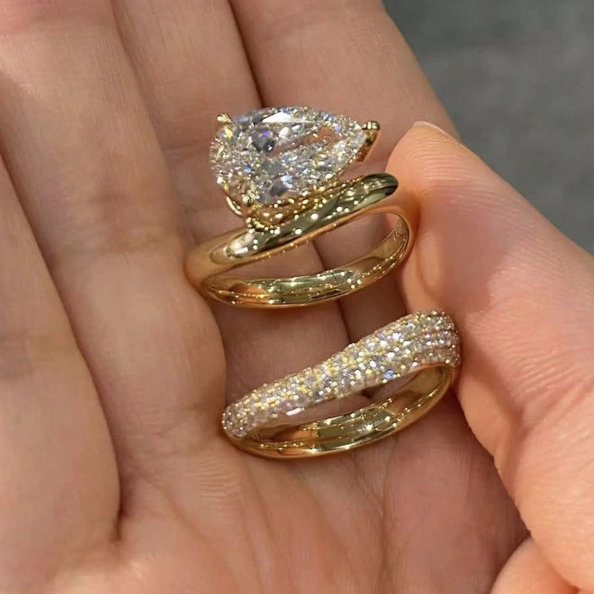 Gold Pear Crystal Ring JLTR0788