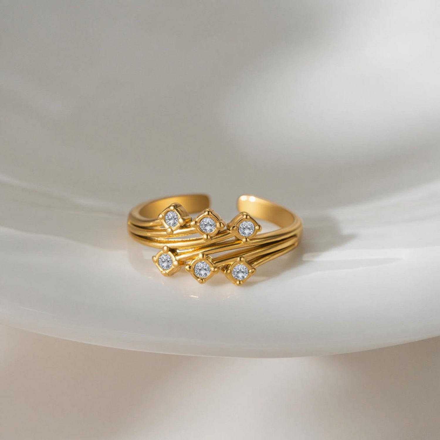 Gold Elegant Round Cluster Ring JLTR0796