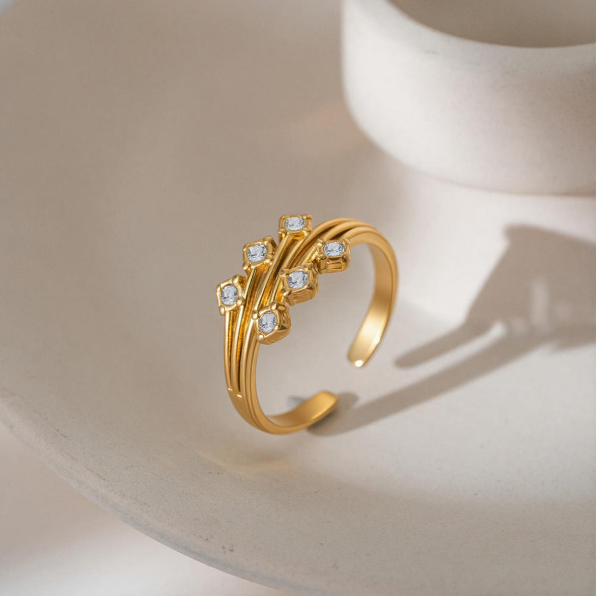 Gold Elegant Round Cluster Ring JLTR0796