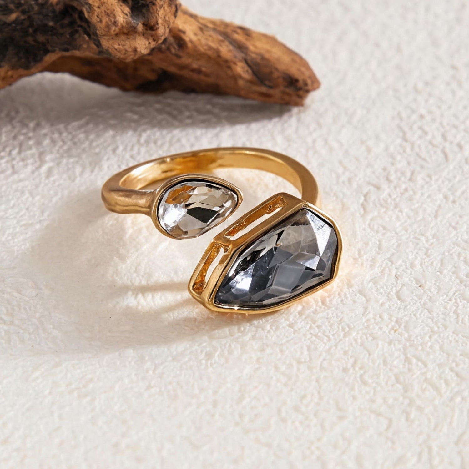 Grey Chic Teardrop Open Ring JLTR0802