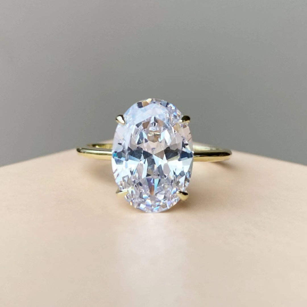 Gold Round Crystal Solitaire Ring JLTR0816