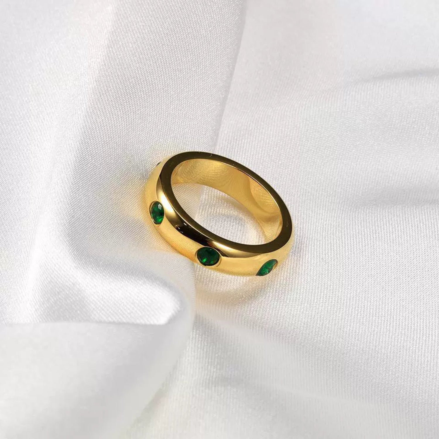 Artificial Green Stone Gold Dome Ring  jltr0261