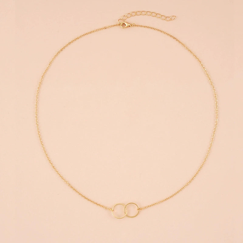 Just Lil Things Interlocking Circles Minimal Necklace jltn1619