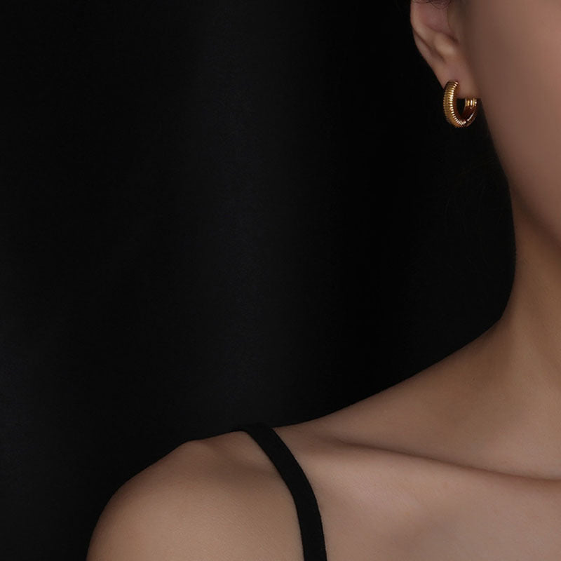 Bold Ribbed Gold-Color Hoop Earrings jlt11741