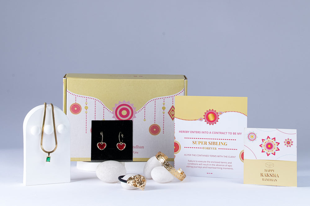 Just Lil Things The Golden Bond – Rakhi Edition RC0011