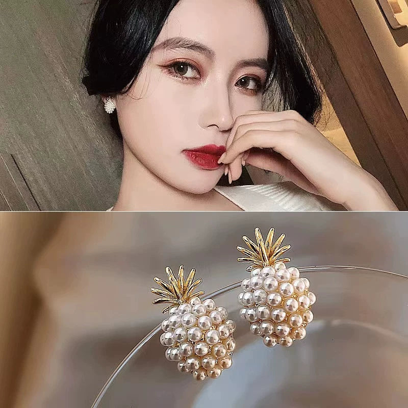 Pearl Pineapple White Stud Earrings JLT10487