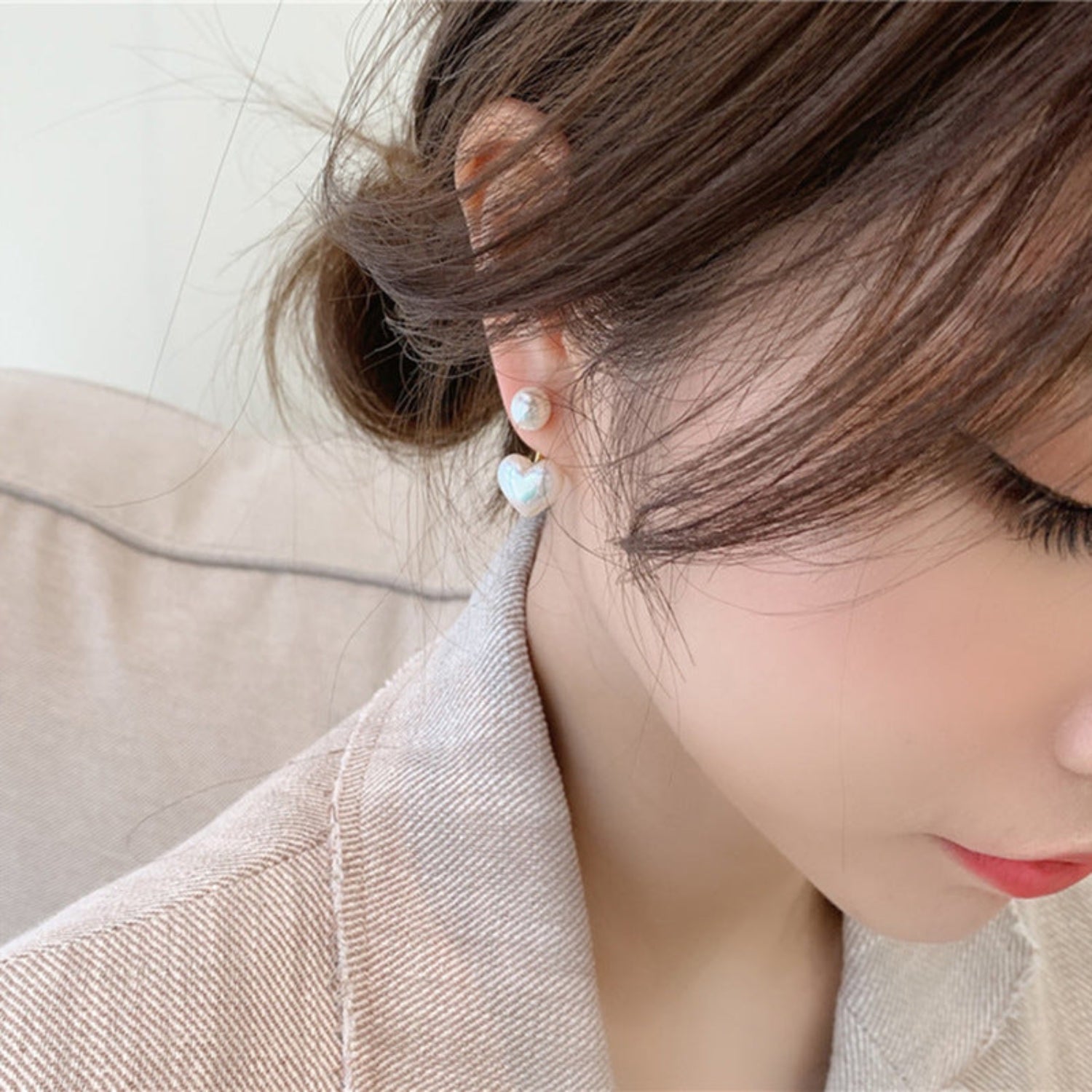 Drop-your-heart-with-pearl-earrings-jlt11151