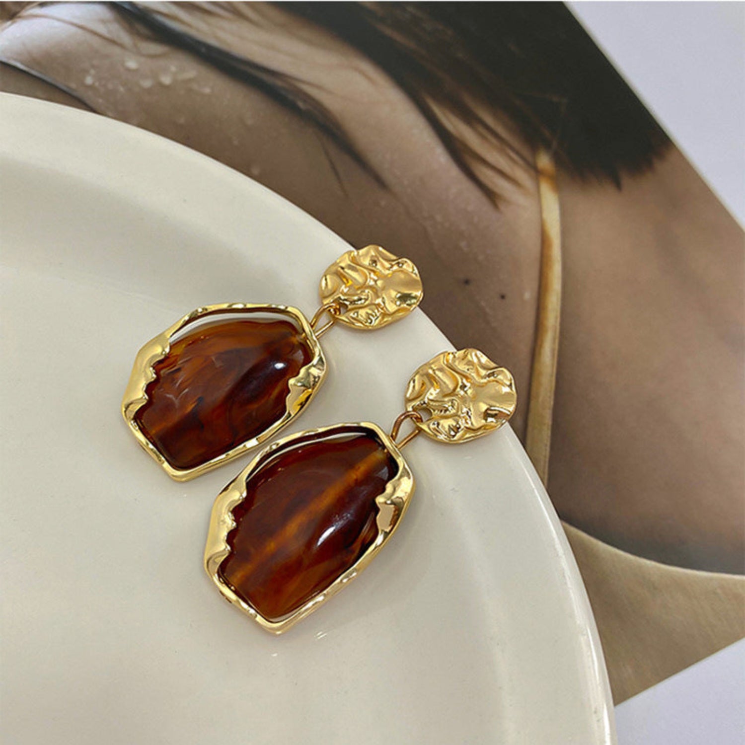 Resin Marble Brown Pin Earring JLT11232