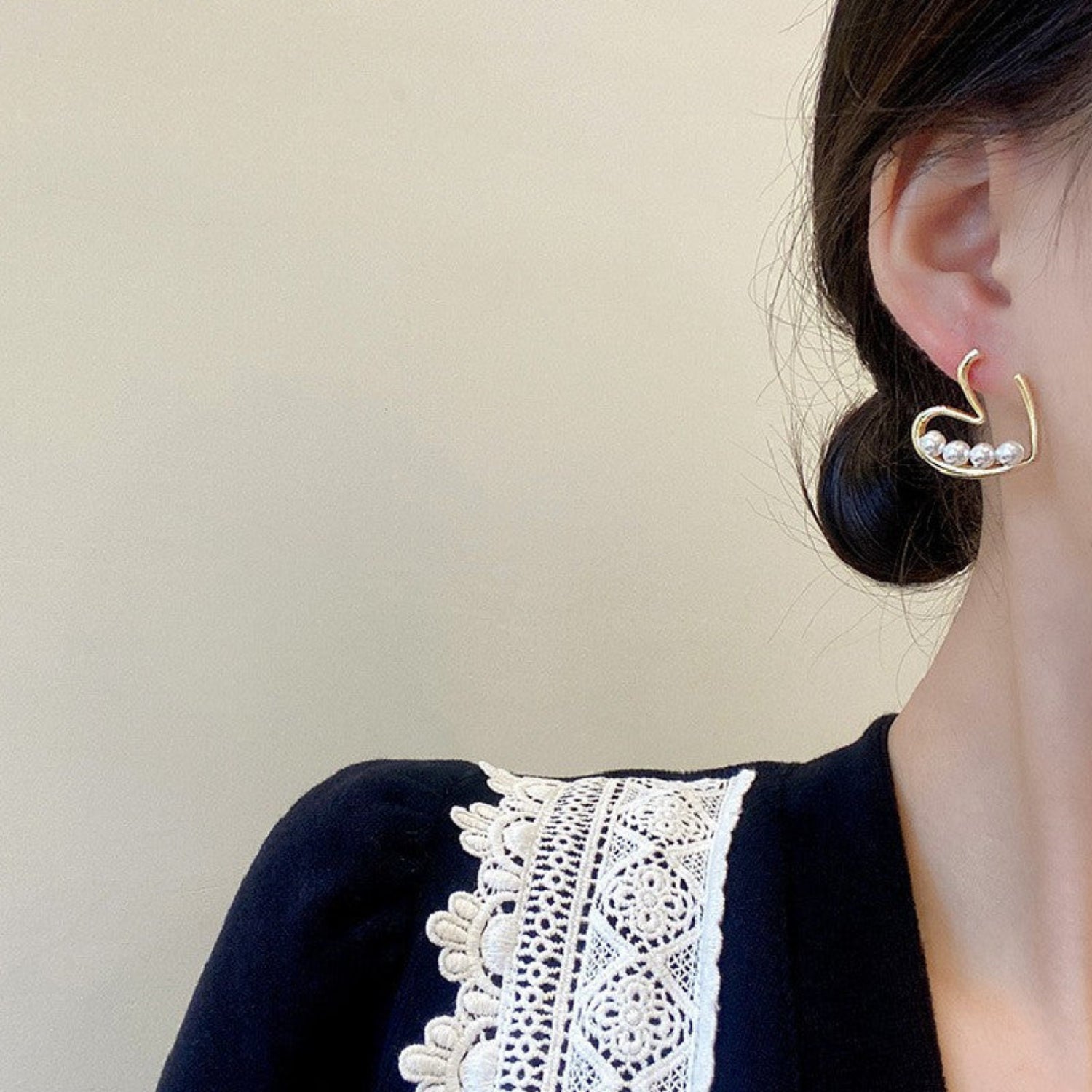 Gold Pearl Heart Pin Earring JLT11477