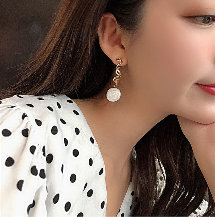 Gold Hoop Earrings with Baroque Pearl Drop jlt11861