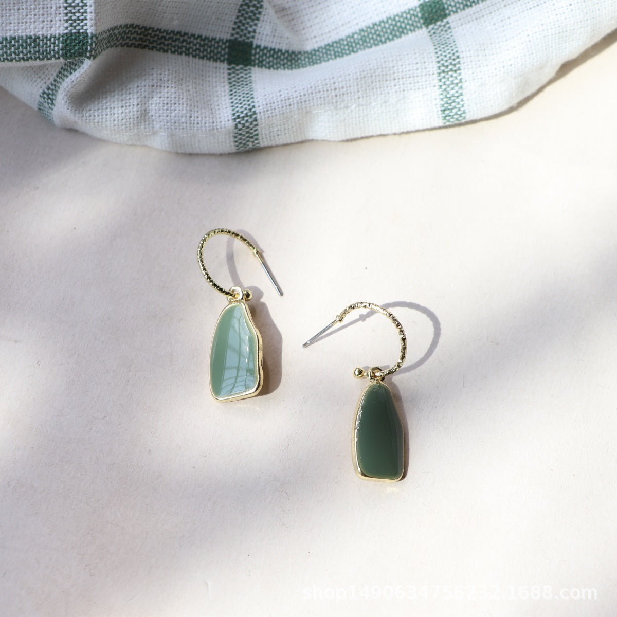 Just lil things Pin Earrings