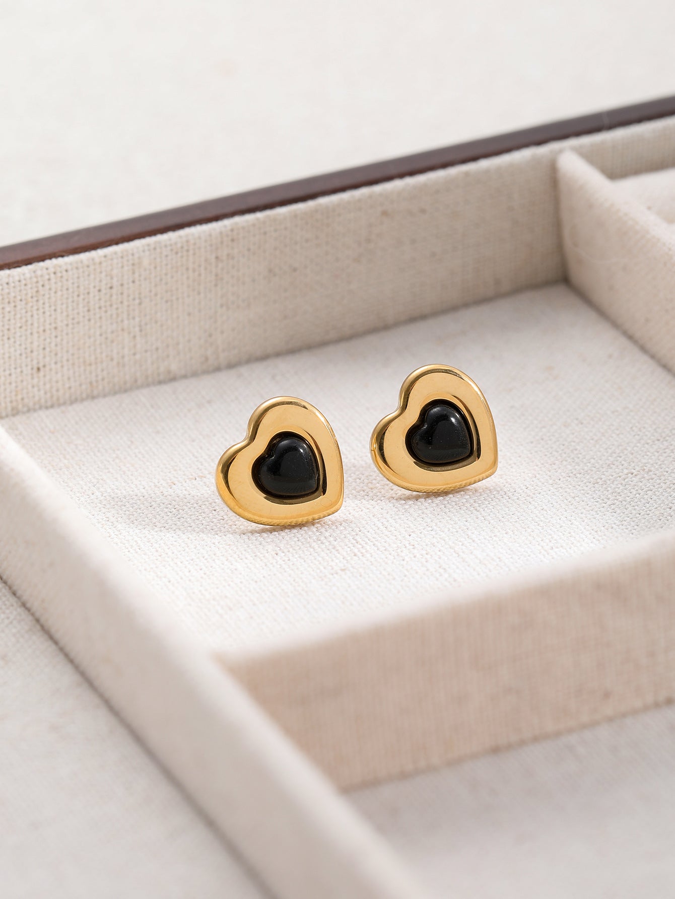 Tiny heart filled love earrings jlt13125