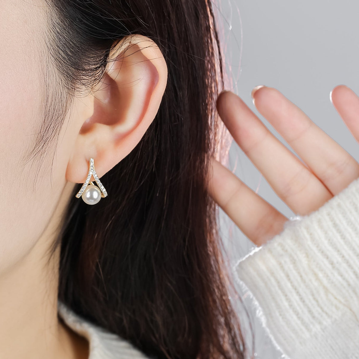 geometric pearl earrings jlt13141