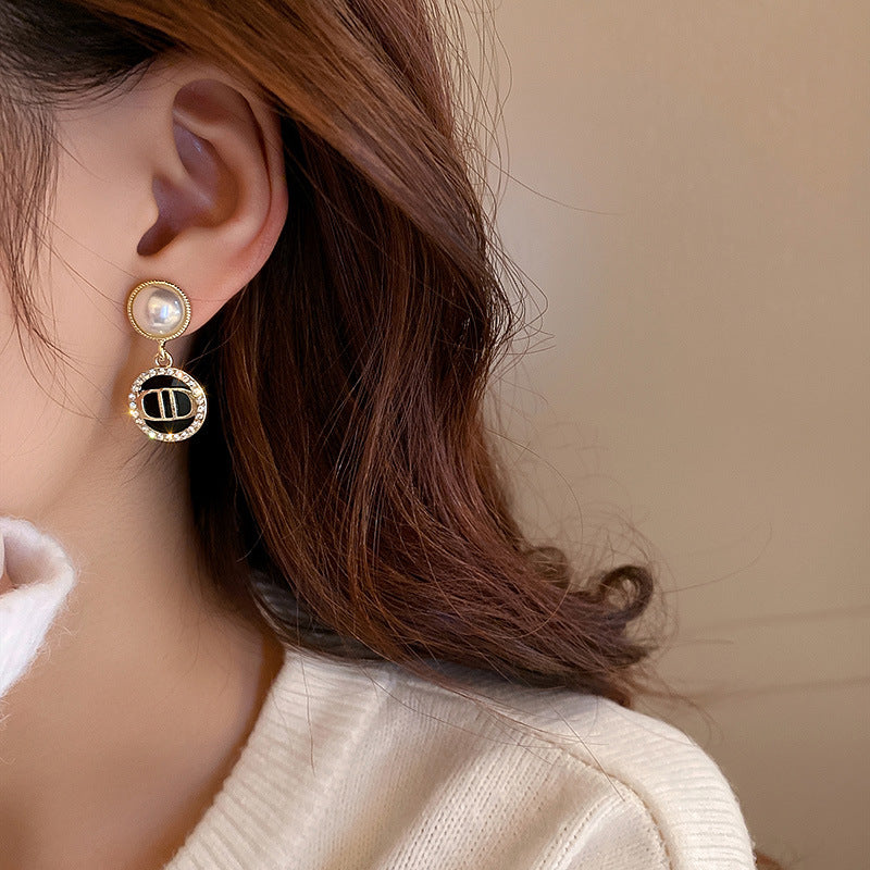 Pearl Emblem Drops JLT13217
