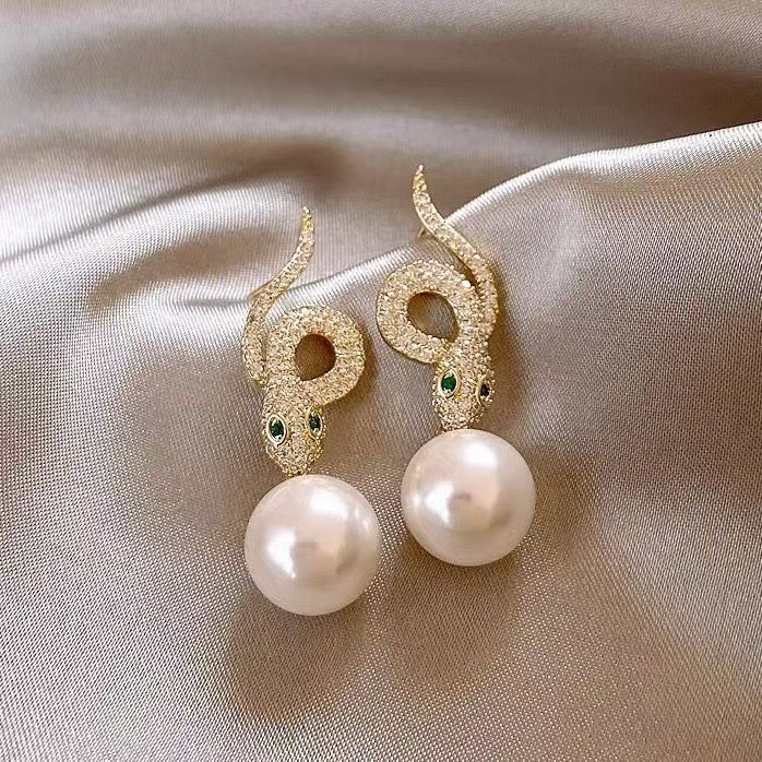 Emerald Coil Drops JLT13224